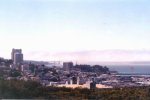 A k�dcs�kban a Golden Gate h�d b�jik meg. T�nyleg ott volt a h�d, mert �tment�nk rajta.